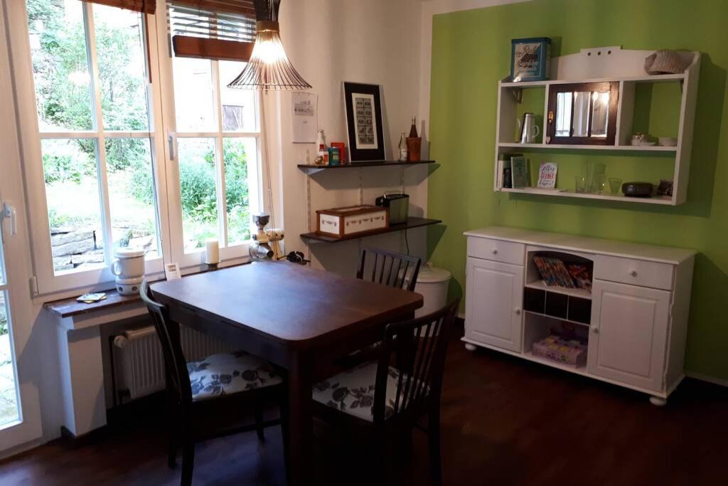 Eine Gemuetliche Ferienwohnung Mit Garten Bad Karlshafen Eksteriør billede