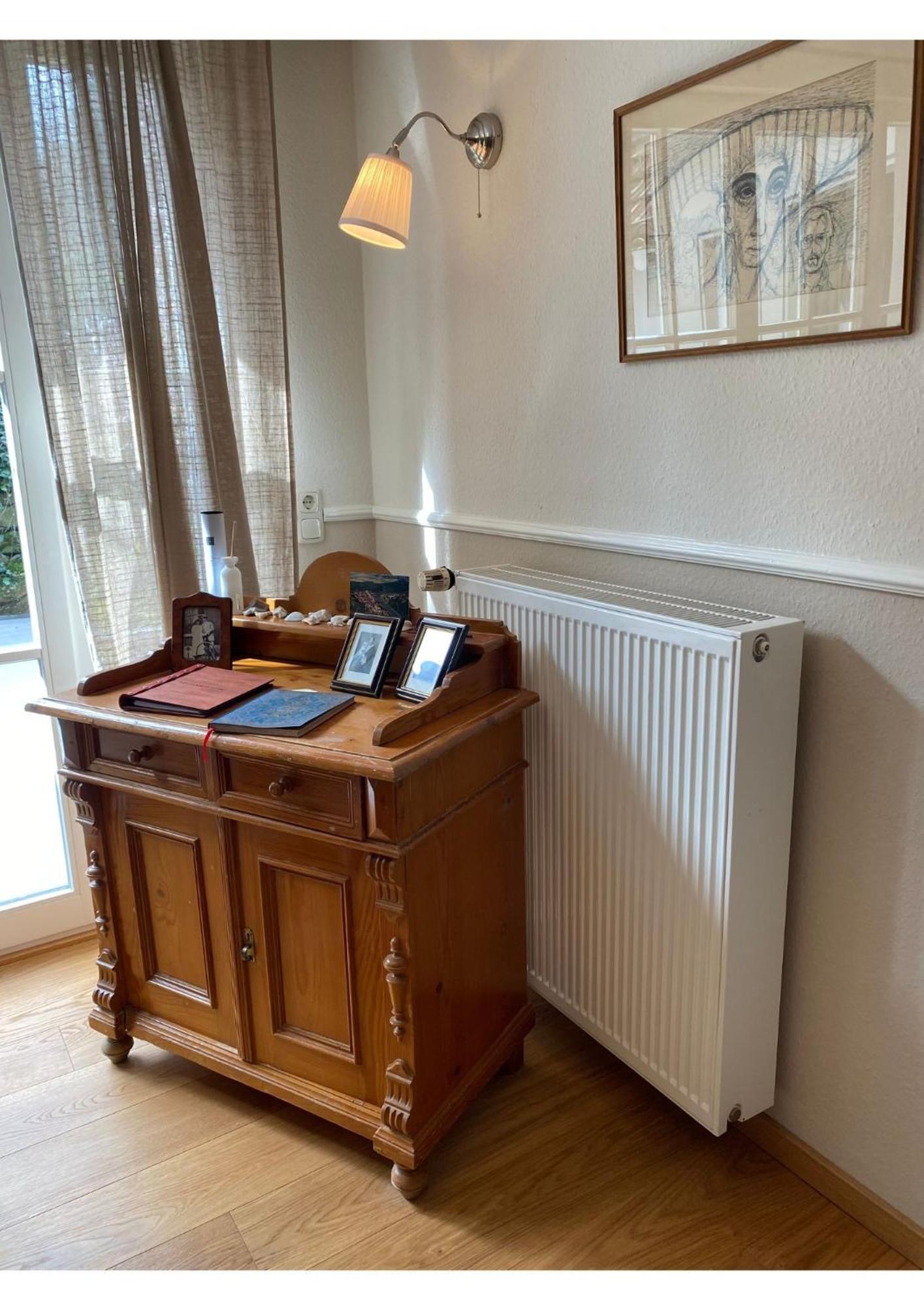 Eine Gemuetliche Ferienwohnung Mit Garten Bad Karlshafen Eksteriør billede